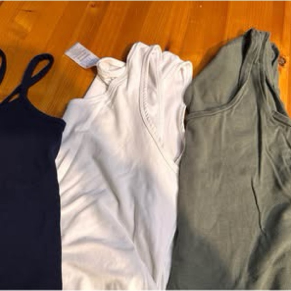 Maternity tops (4)